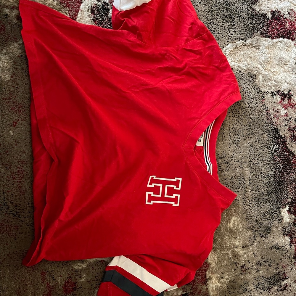 Tommy Hilfiger crop top